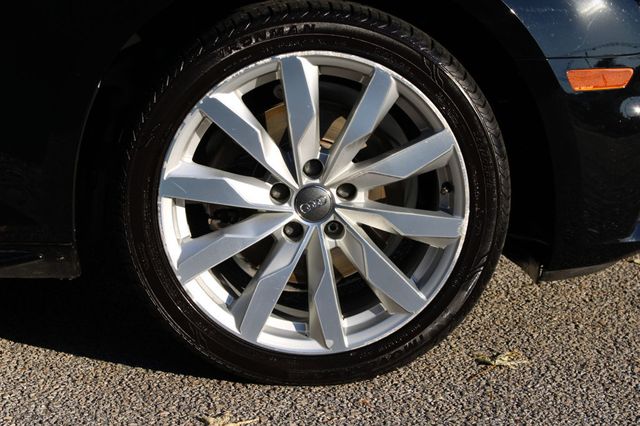 2017 Audi A4 2.0 TFSI Automatic Season of Audi ultra Premium FWD - 22942106 - 37