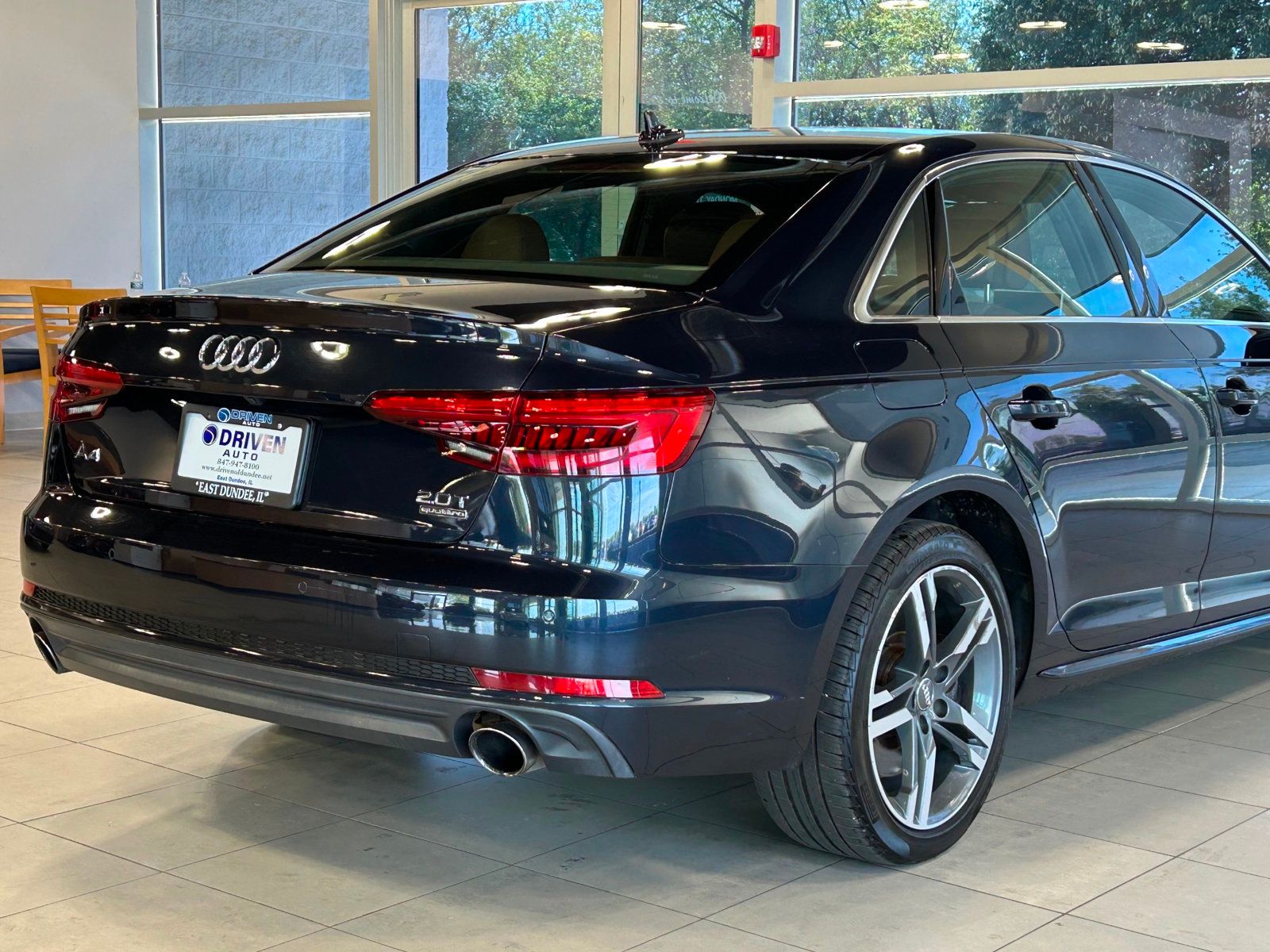 2017 Audi A4 TFSI Prestige Quattro photo 9