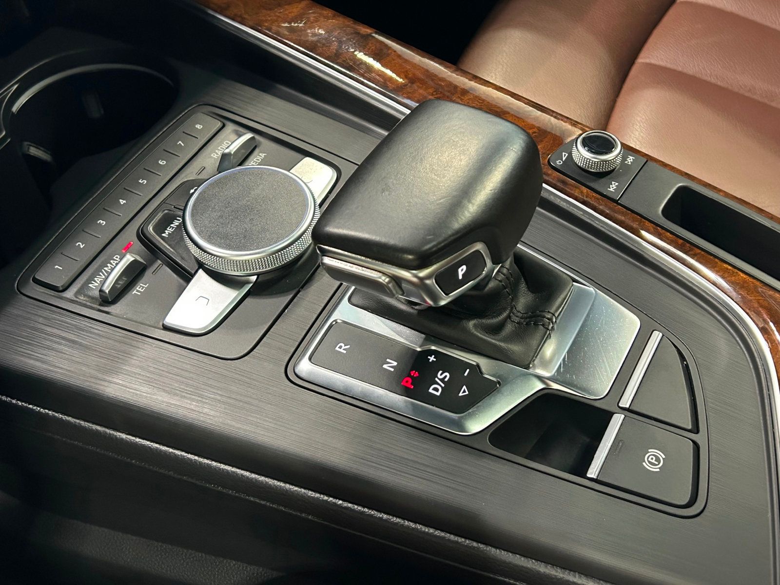 2017 Audi A4 TFSI Prestige Quattro photo 31