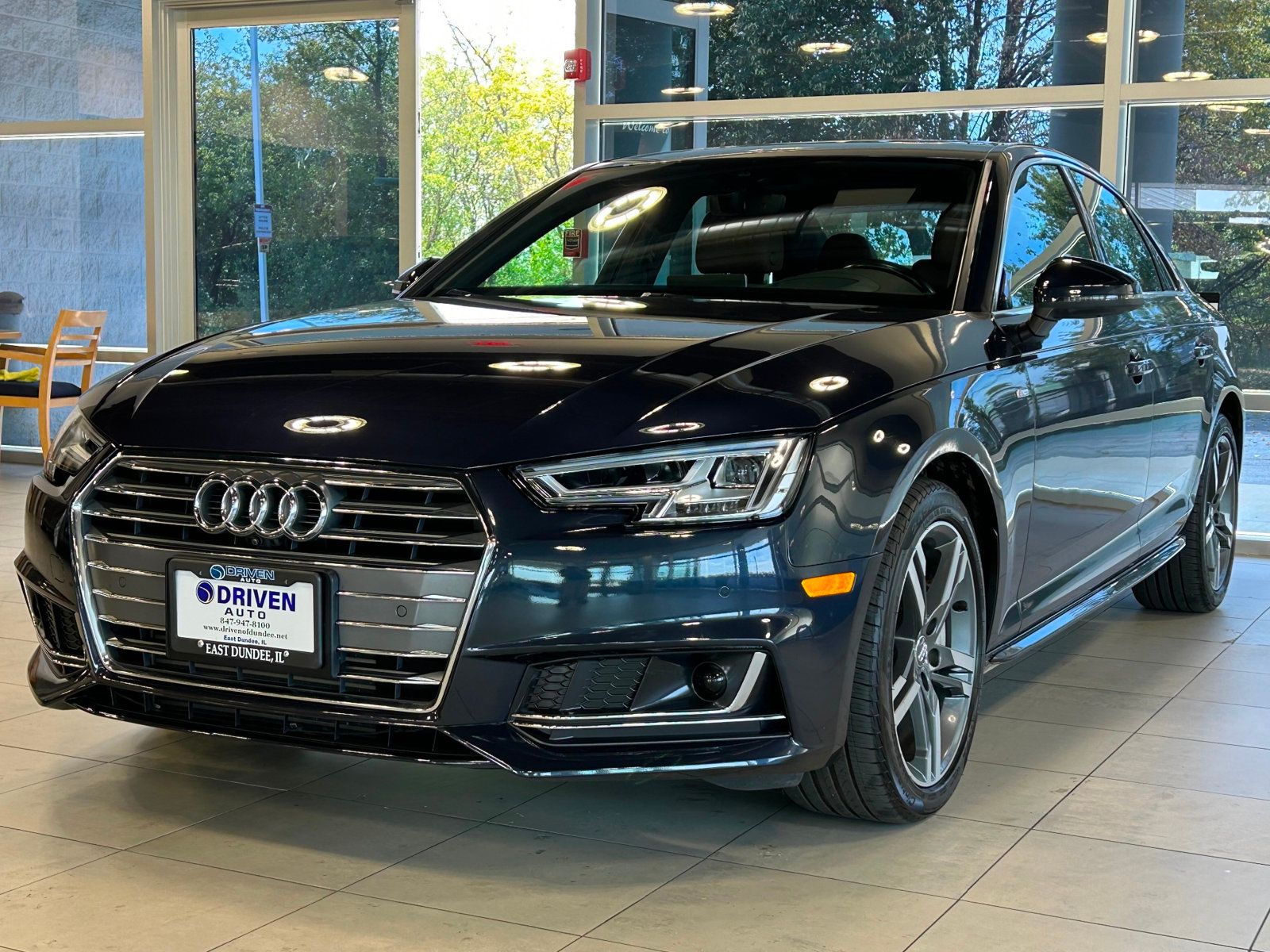 2017 Audi A4 TFSI Prestige Quattro photo 2