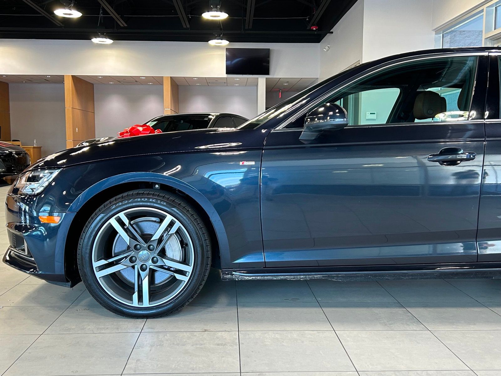 2017 Audi A4 TFSI Prestige Quattro photo 6