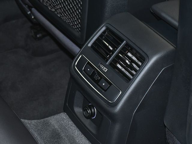 2017 Audi A4 2.0T Premium - 23040161 - 47