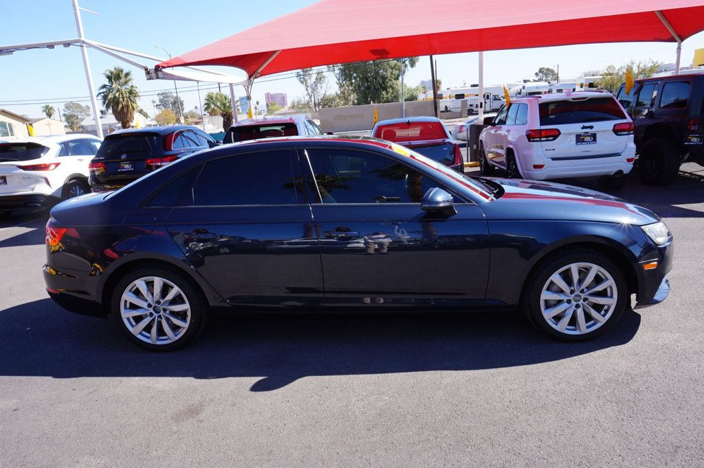 2017 Audi A4 2.0T Premium photo 3