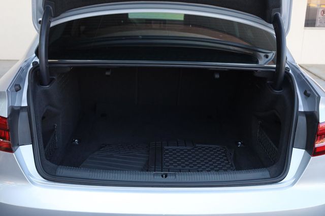 2017 Audi A4 Premium - 23040830 - 9