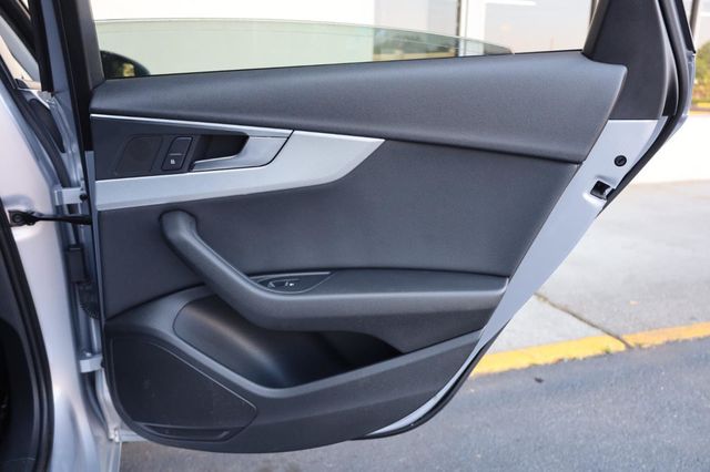 2017 Audi A4 Premium - 23040830 - 21