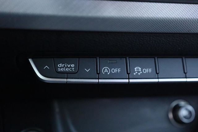 2017 Audi A4 Premium - 23040830 - 38