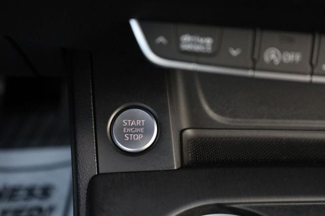 2017 Audi A4 Premium Plus - 23058534 - 47
