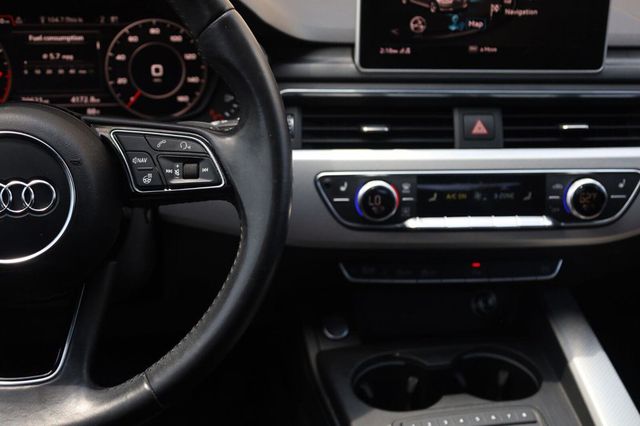 2017 Audi A4 Premium Plus - 23066042 - 30