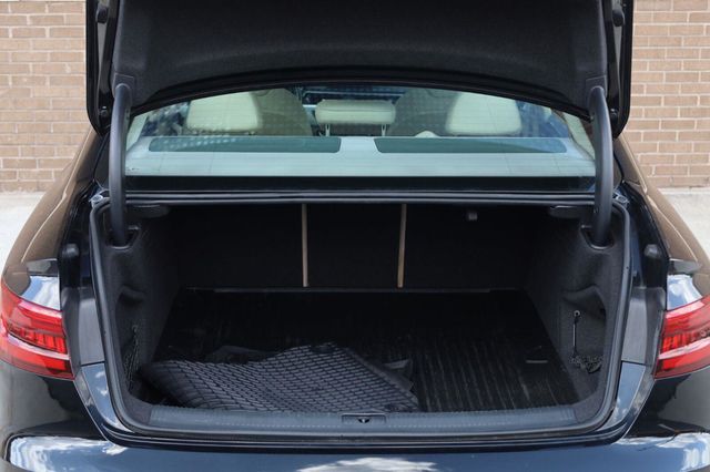 2017 Audi A4 ultra Premium - 23055202 - 9