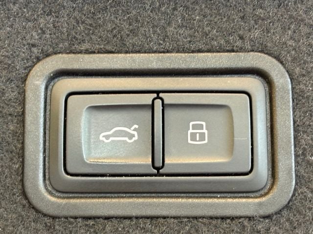 2017 Audi A8 L 3.0 TFSI - 22927699 - 32