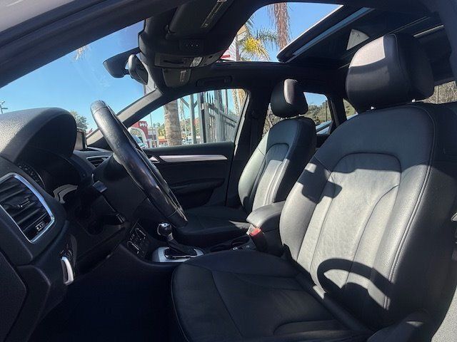 2017 Audi Q3 2.0 TFSI Premium Plus FWD - 22973754 - 4