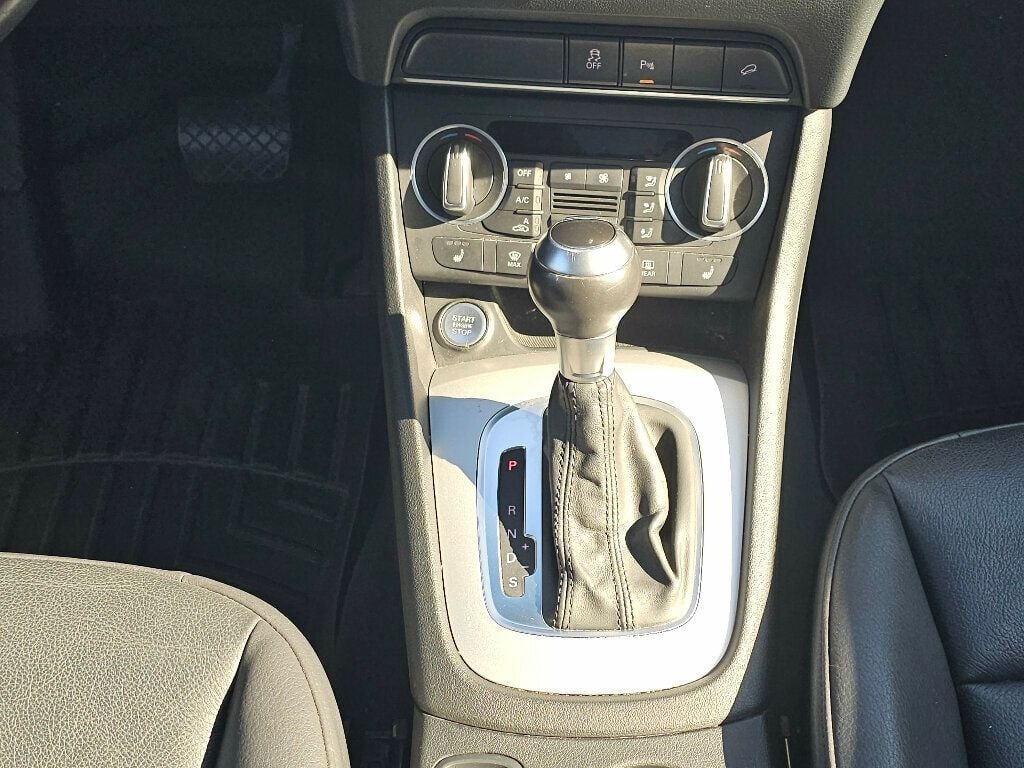 2017 Audi Q3 2.0 TFSI Premium quattro AWD - 22941509 - 25