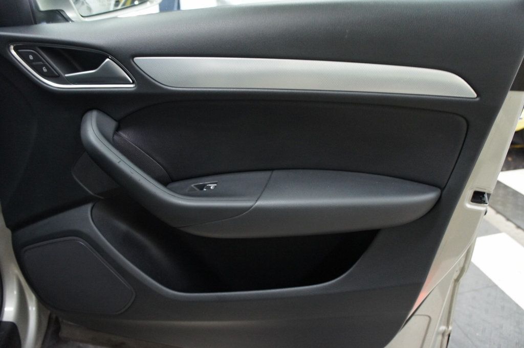 2017 Audi Q3 Premium Plus, Quattro, Great Shape - 22919289 - 27