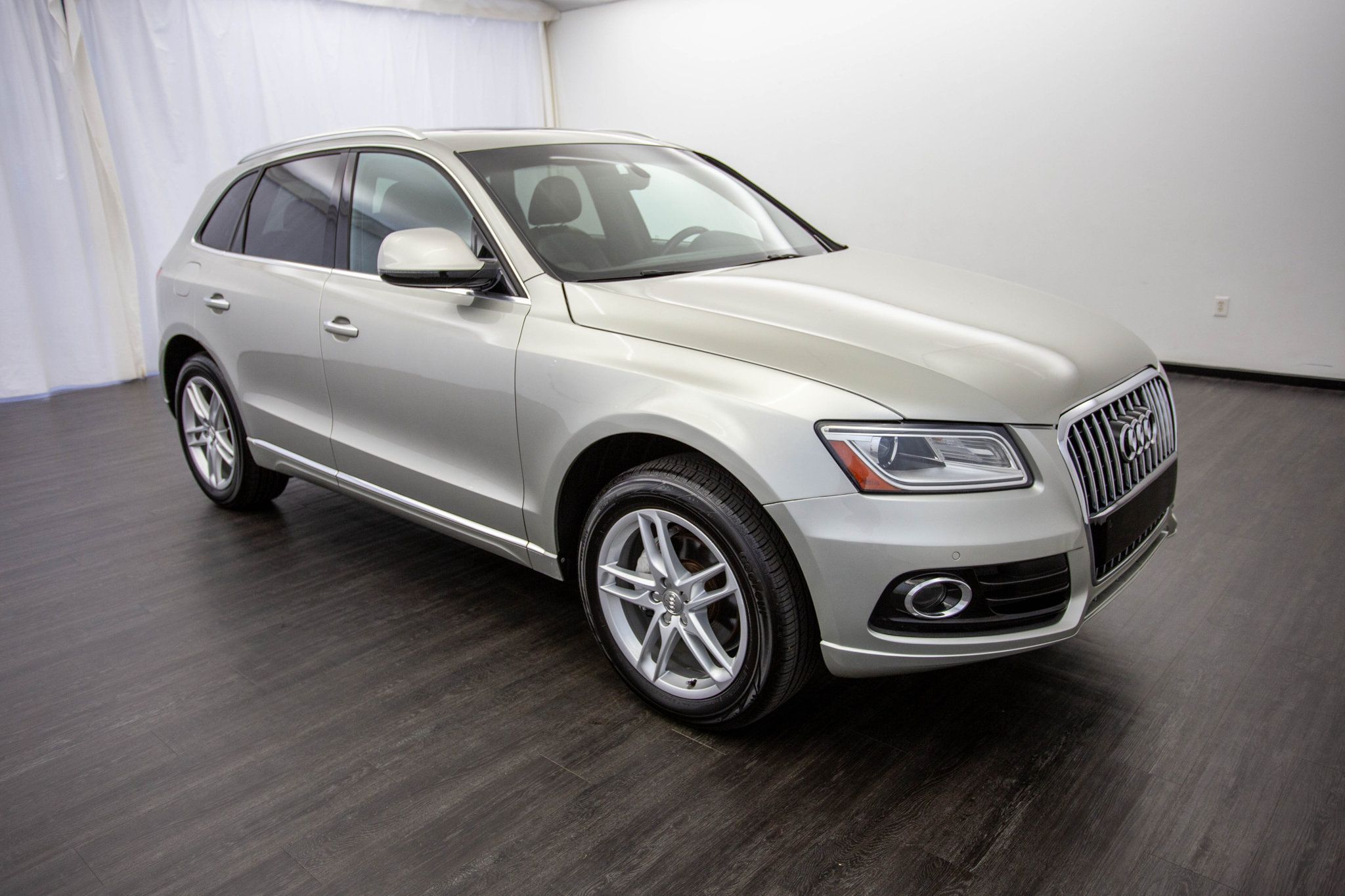 2017 Audi Q5 TFSI Premium Plus photo 3