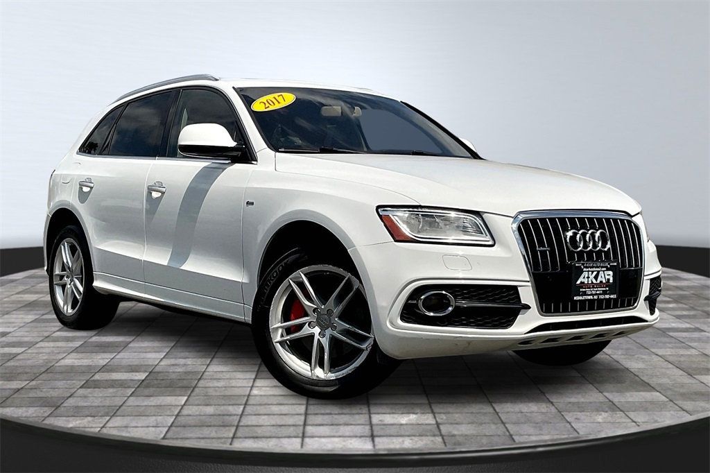 2017 Audi Q5 3.0T Premium Plus S line photo 3