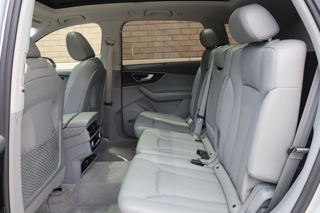 2017 Audi Q7 Premium Plus - 23046427 - 19