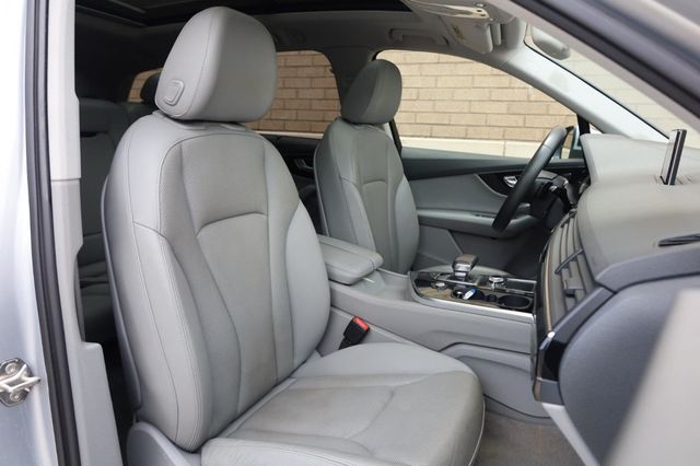 2017 Audi Q7 Premium Plus - 23046427 - 29