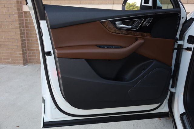 2017 Audi Q7 Premium Plus - 23050880 - 11