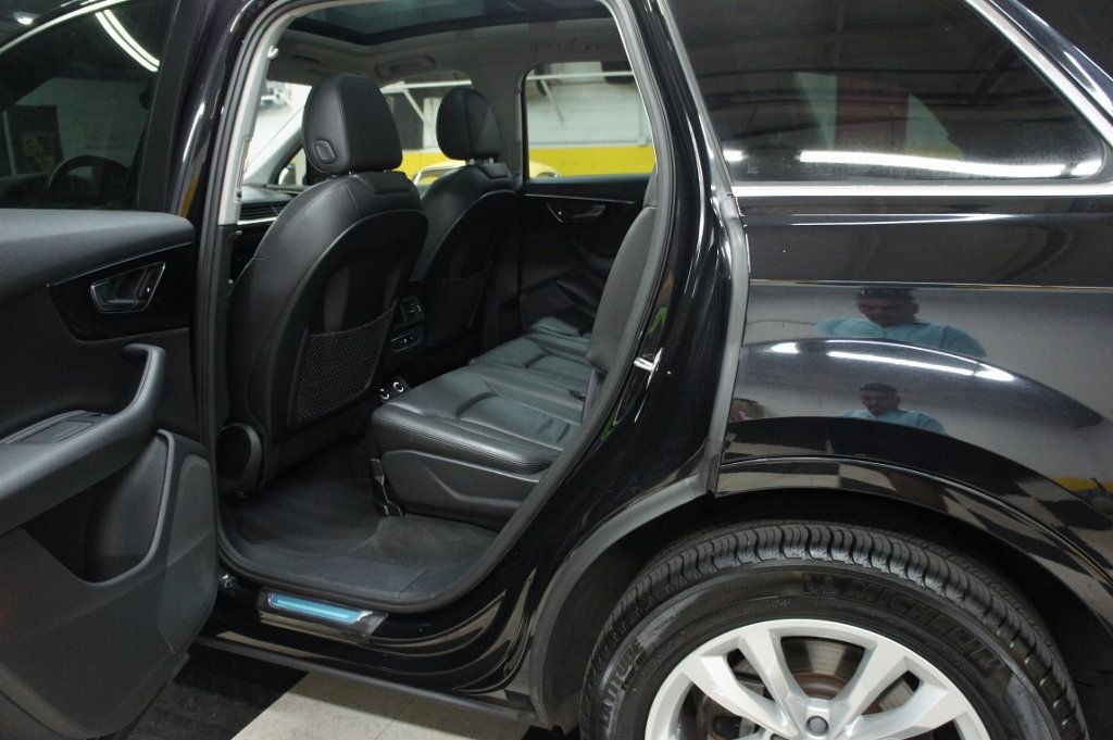 2017 Audi Q7 Premium Plus, 3rd Row Seats, Quattro - 22993657 - 35