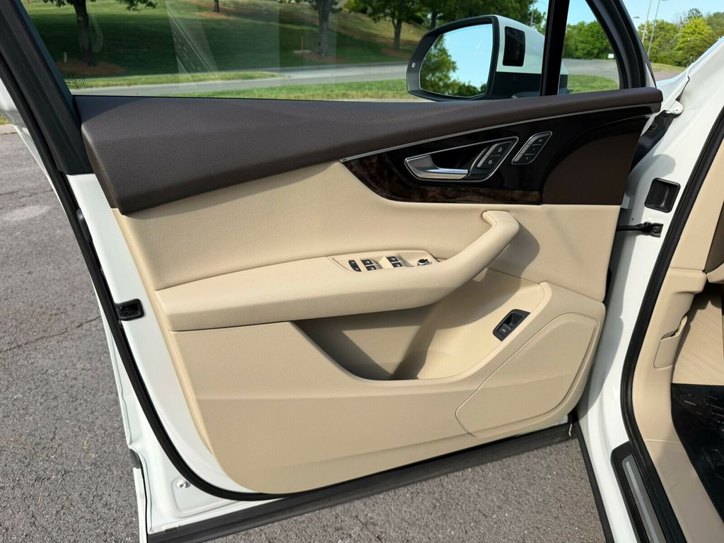 2017 Audi Q7 Premium Plus, Driver Assist, Cold Warm Weather Pack, Vision Pack - 23016960 - 14