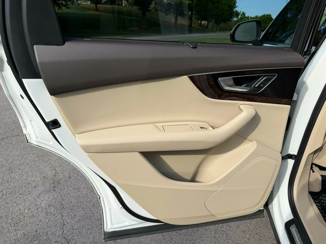 2017 Audi Q7 Premium Plus, Driver Assist, Cold Warm Weather Pack, Vision Pack - 23016960 - 26