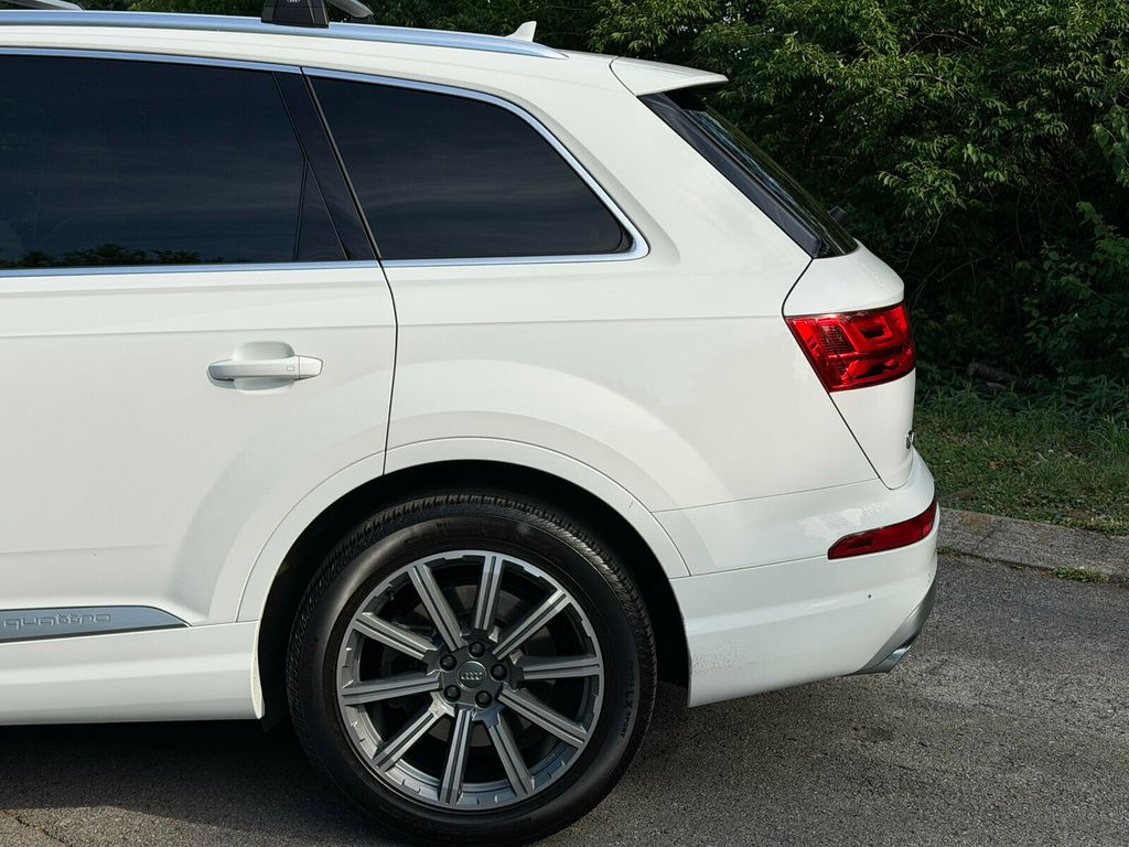 2017 Audi Q7 Premium Plus, Driver Assist, Cold Warm Weather Pack, Vision Pack - 23016960 - 4