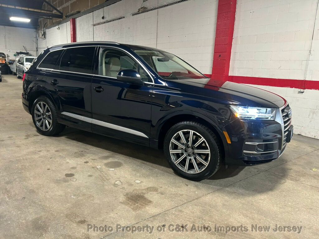 2017 Audi Q7 3.0T Premium Plus photo 3