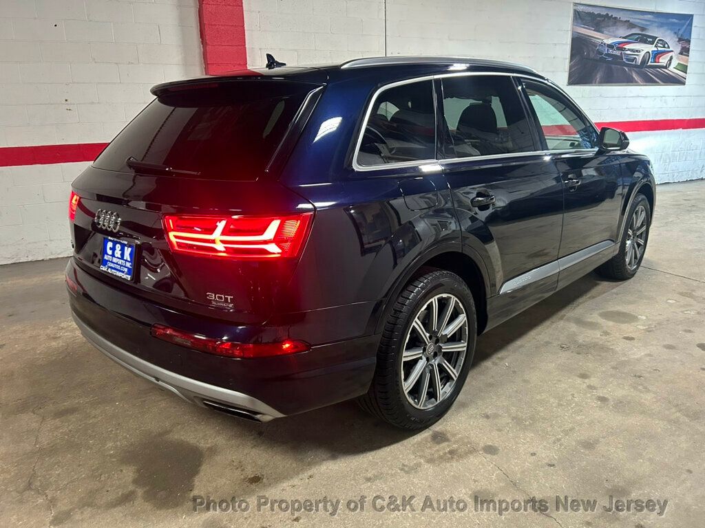 2017 Audi Q7 3.0T Premium Plus photo 4