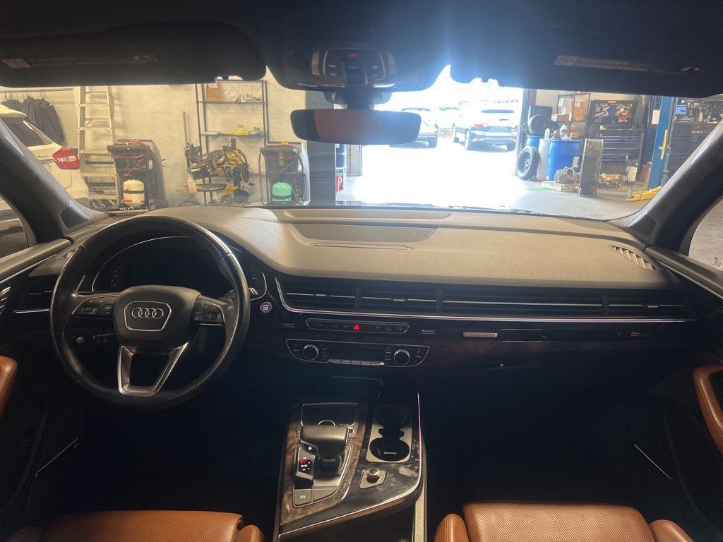 2017 Audi Q7 3.0T Prestige photo 4