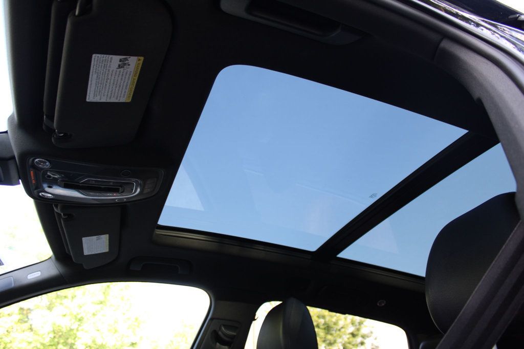 2017 Audi Q7 3.0T Prestige photo 9