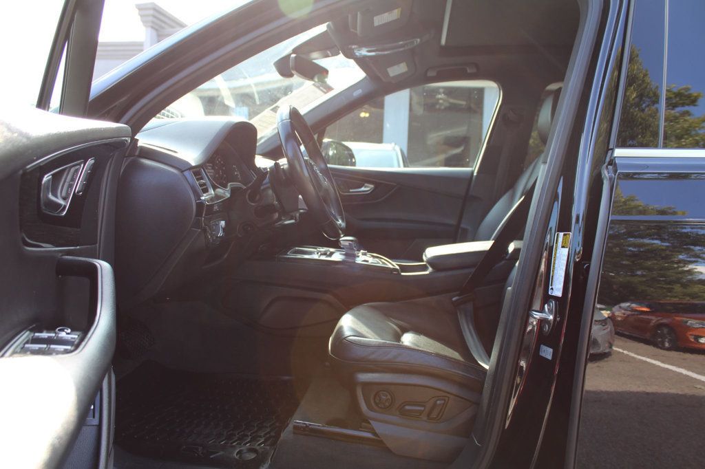 2017 Audi Q7 3.0T Prestige photo 16