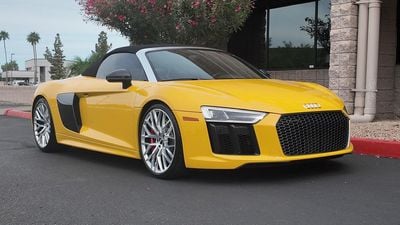 2017 Audi R8 Spyder - WUAVACFXXH7903965