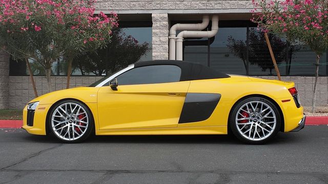 2017 Audi R8 Spyder V10 quattro AWD - 22994350 - 10
