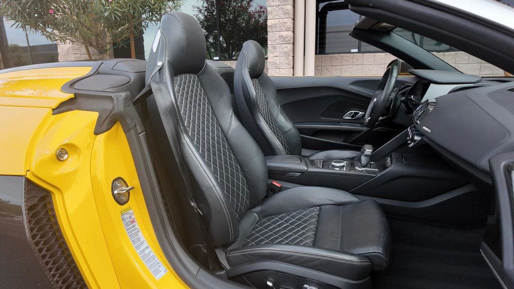 2017 Audi R8 Spyder V10 quattro AWD - 22994350 - 23