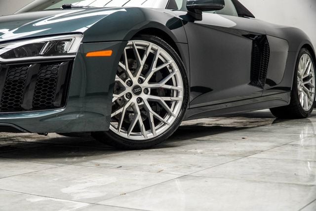 2017 Audi R8 Spyder V10 quattro AWD - 22961485 - 9