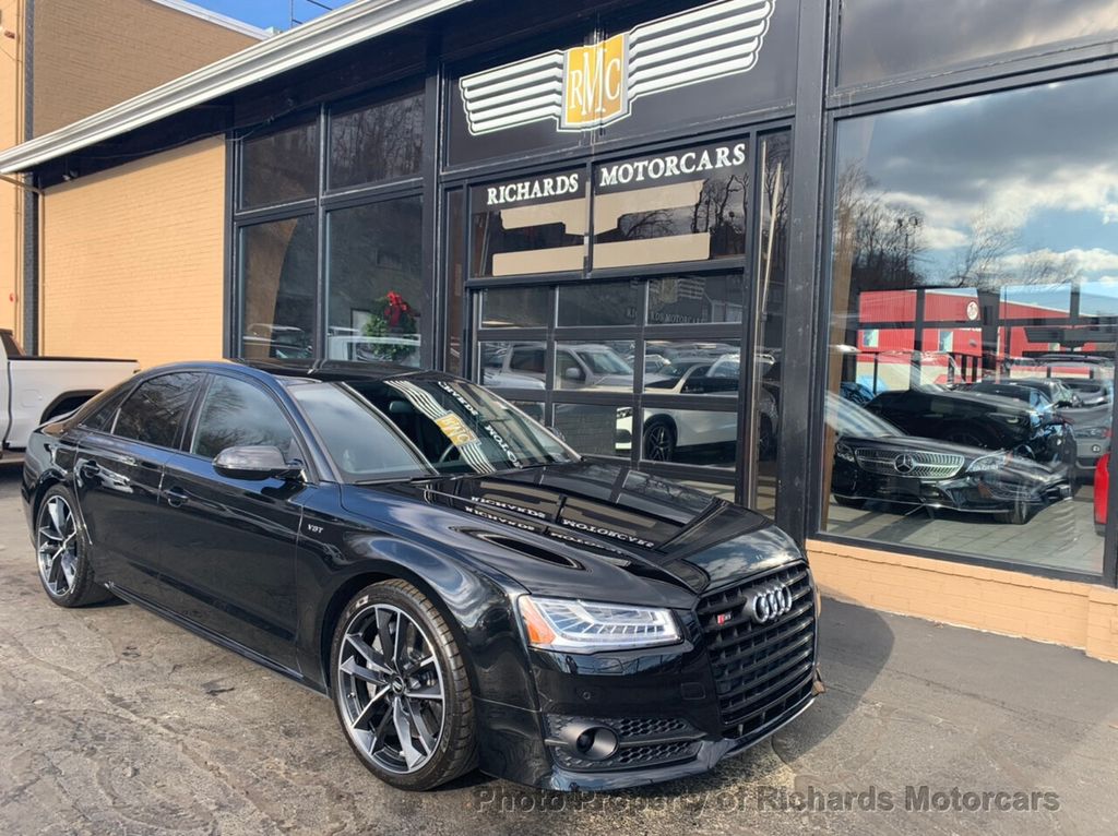 2017 Audi S8 plus 4.0 TFSI - 20451511 - 0