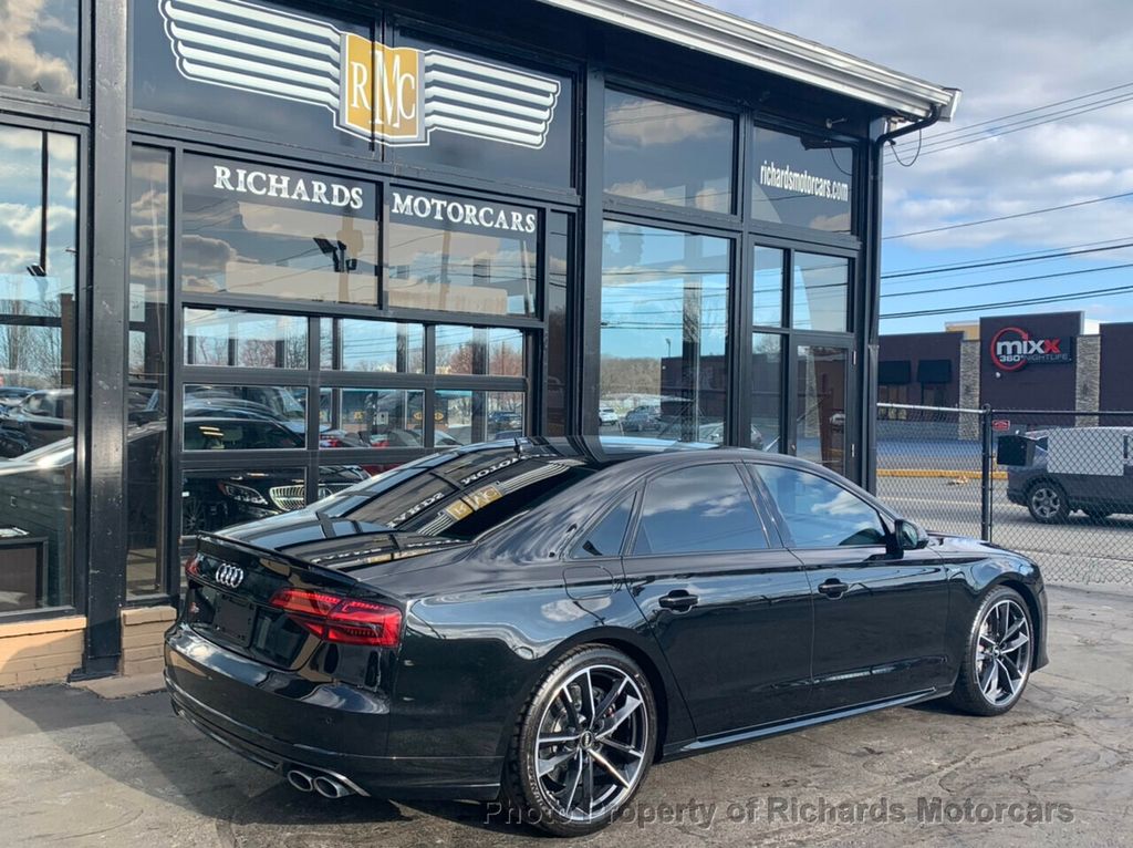 2017 Audi S8 plus 4.0 TFSI - 20451511 - 9