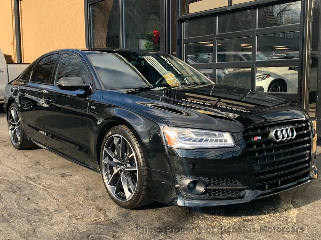2017 Audi S8 plus 4.0 TFSI - 20451511 - 1