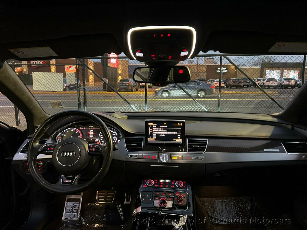 2017 Audi S8 plus 4.0 TFSI - 21298547 - 24