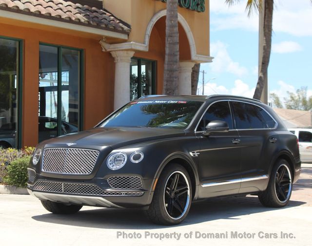 2017 Bentley Bentayga $ 240,025 WHEN NEW , WRAPPED IN FLAT GREY/BLK, OWN $ 985 - 21519899 - 11