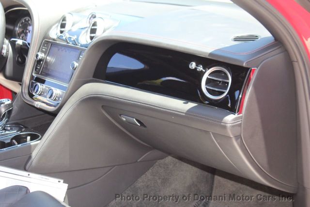 2017 Bentley Bentayga $ 240,025 WHEN NEW , WRAPPED IN FLAT GREY/BLK, OWN $ 985 - 21519899 - 12