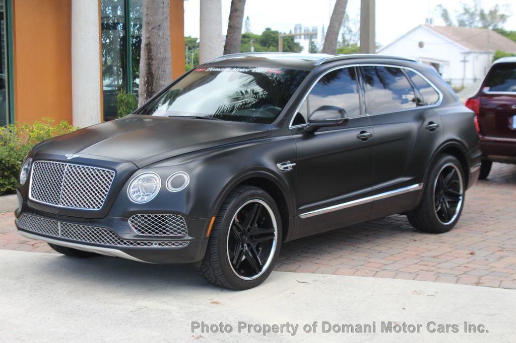 2017 Bentley Bentayga photo 3