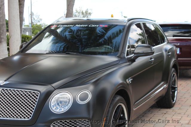 2017 Bentley Bentayga $ 240,025 WHEN NEW , WRAPPED IN FLAT GREY/BLK, OWN $ 985 - 21519899 - 34