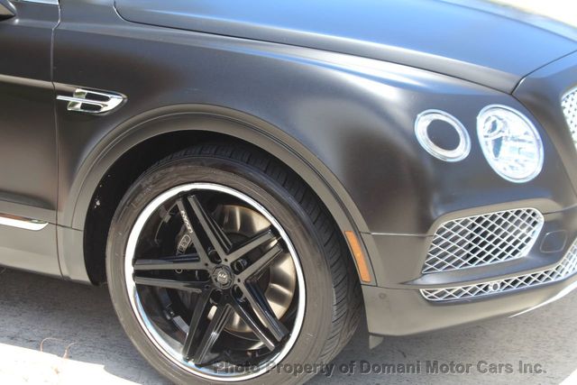 2017 Bentley Bentayga $ 240,025 WHEN NEW , WRAPPED IN FLAT GREY/BLK, OWN $ 985 - 21519899 - 39