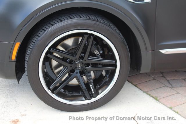 2017 Bentley Bentayga $ 240,025 WHEN NEW , WRAPPED IN FLAT GREY/BLK, OWN $ 985 - 21519899 - 42