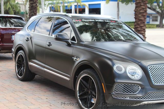 2017 Bentley Bentayga $ 240,025 WHEN NEW , WRAPPED IN FLAT GREY/BLK, OWN $ 985 - 21519899 - 43