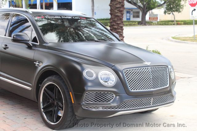 2017 Bentley Bentayga $ 240,025 WHEN NEW , WRAPPED IN FLAT GREY/BLK, OWN $ 985 - 21519899 - 4
