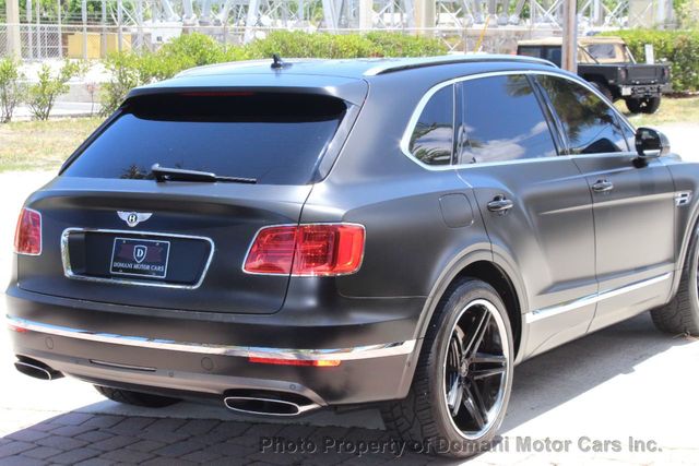 2017 Bentley Bentayga $ 240,025 WHEN NEW , WRAPPED IN FLAT GREY/BLK, OWN $ 985 - 21519899 - 53