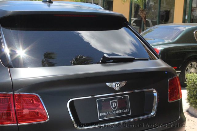 2017 Bentley Bentayga $ 240,025 WHEN NEW , WRAPPED IN FLAT GREY/BLK, OWN $ 985 - 21519899 - 56