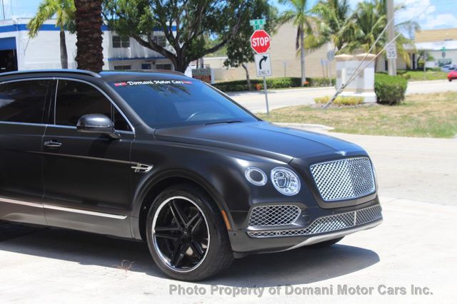2017 Bentley Bentayga $ 240,025 WHEN NEW , WRAPPED IN FLAT GREY/BLK, OWN $ 985 - 21519899 - 73